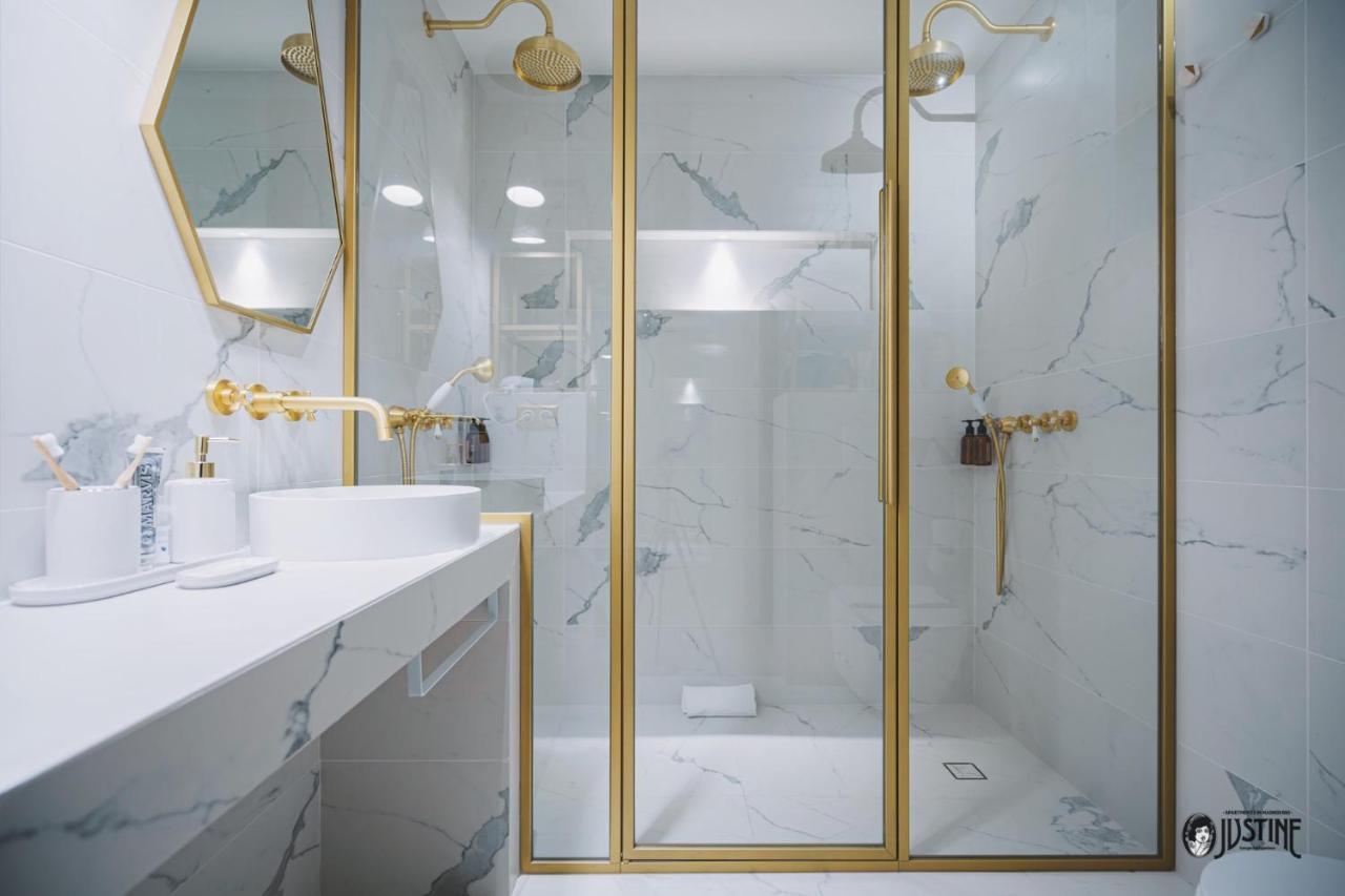 Suite Kintsugi By Justine Apartments Apartamento Turistico En Madrid Rio المظهر الخارجي الصورة