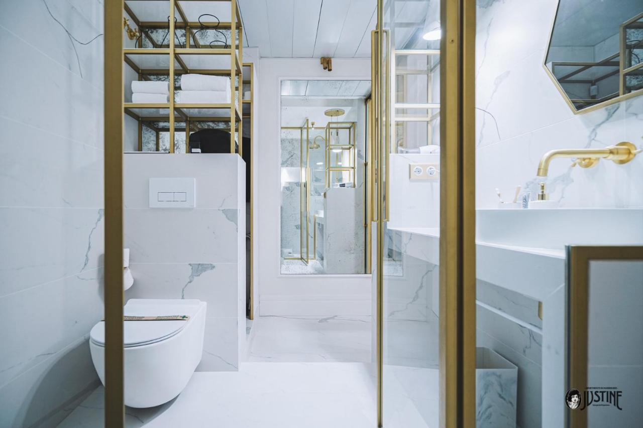 Suite Kintsugi By Justine Apartments Apartamento Turistico En Madrid Rio المظهر الخارجي الصورة
